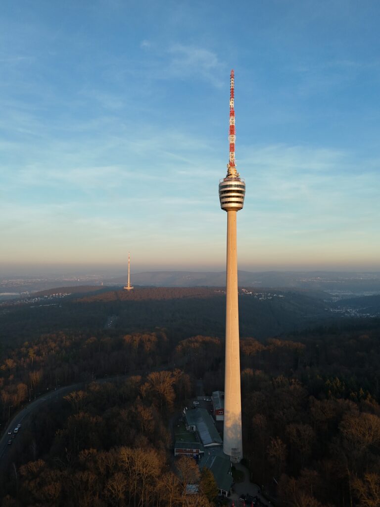 Drohnenaufnahme Fernsehturm Stuttgart – Filmproduktion Projekt mit SWR von FC Visuals